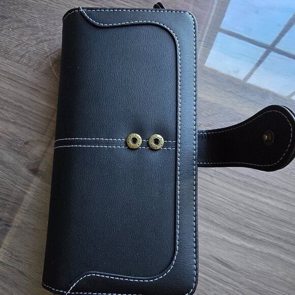 Ladies Black with White Stitching Wallet Credit Card NEW - Picture 2 of 6